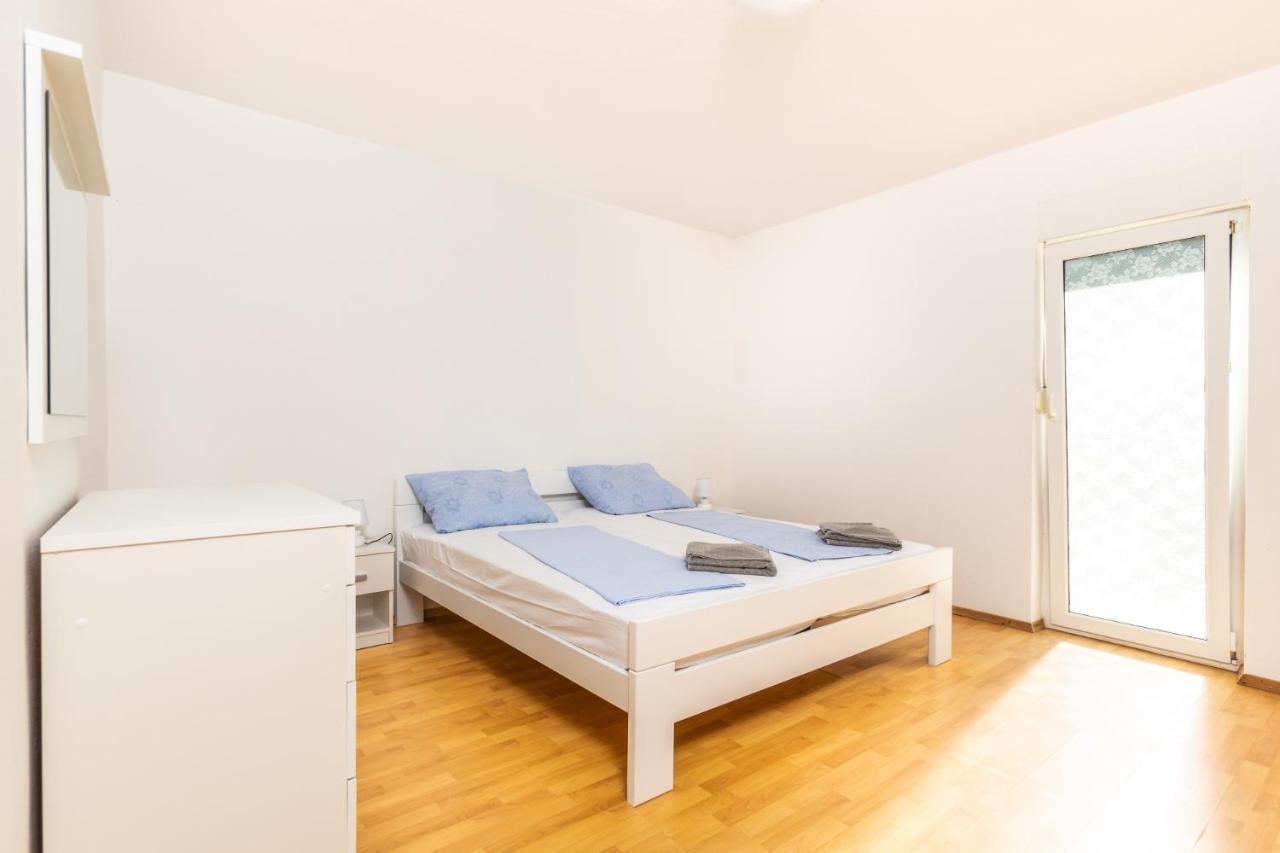 Apartamento Aleksic Medulin Exterior foto